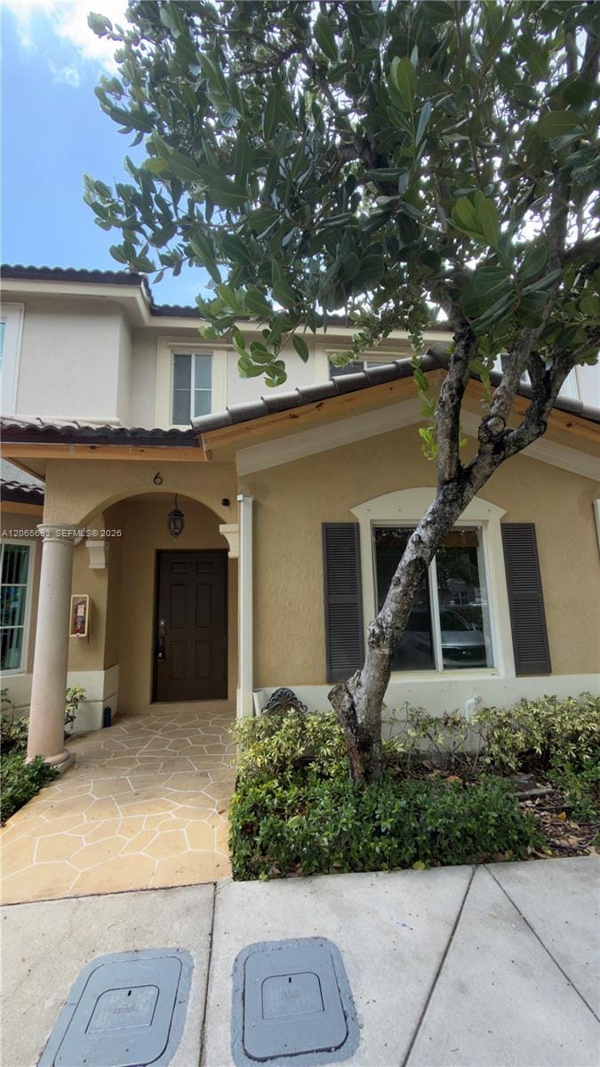 Pending home at 8986 W Flagler Street 6, Miami, FL 33174