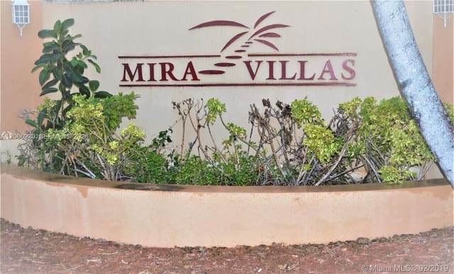 560 NW 82nd Place 305, Miami, FL 33126