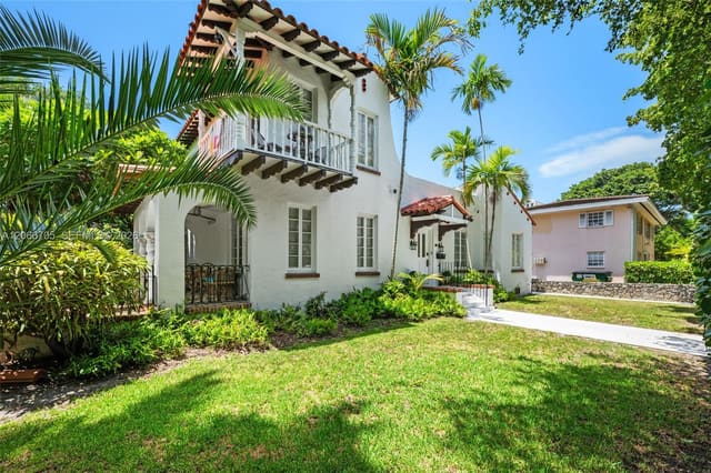 36 Phoenetia Avenue, Coral Gables, FL 33134