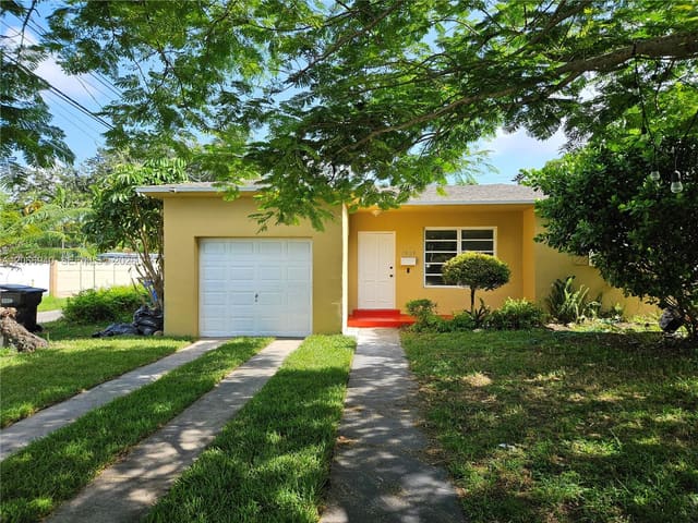 1929 NE 176th Street, North Miami Beach, FL 33162
