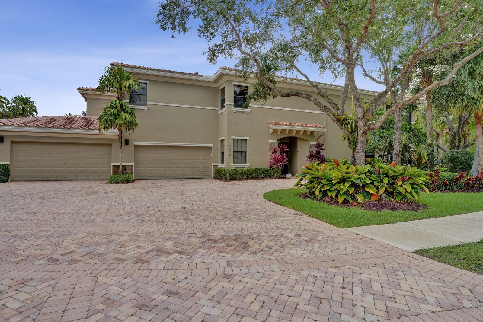 7570 Old Thyme Court 9C — photo 3