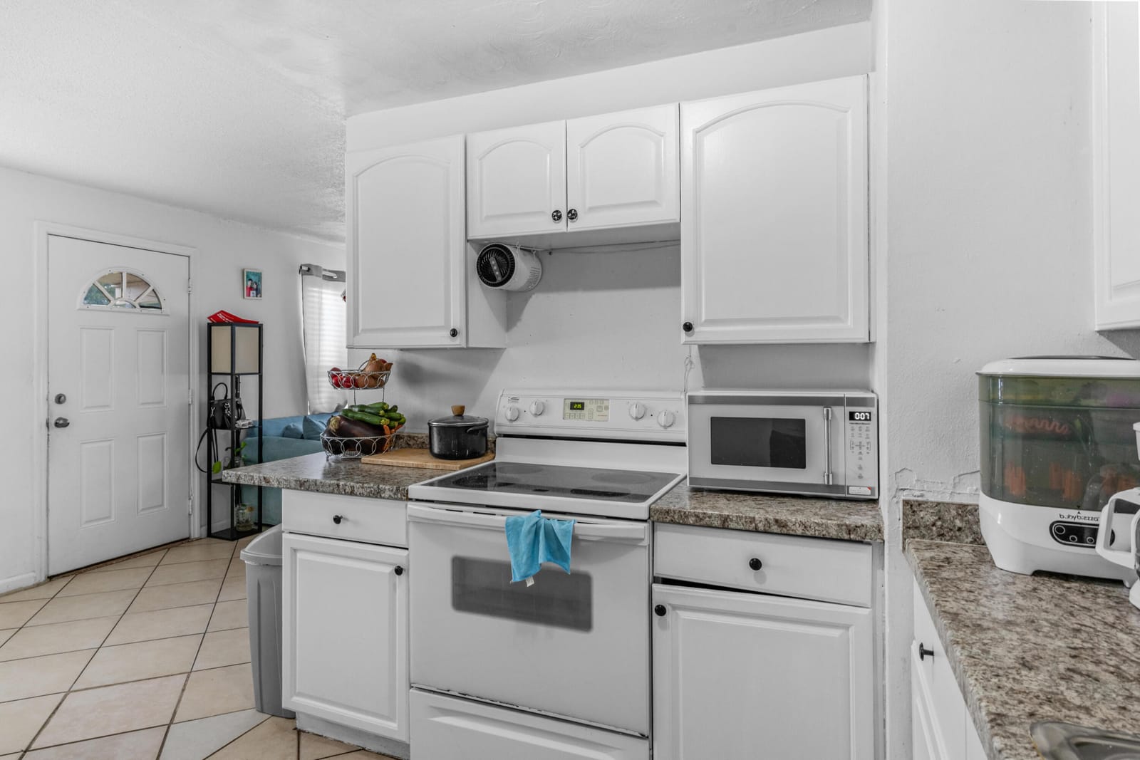 1810 N 16th Court — photo 6