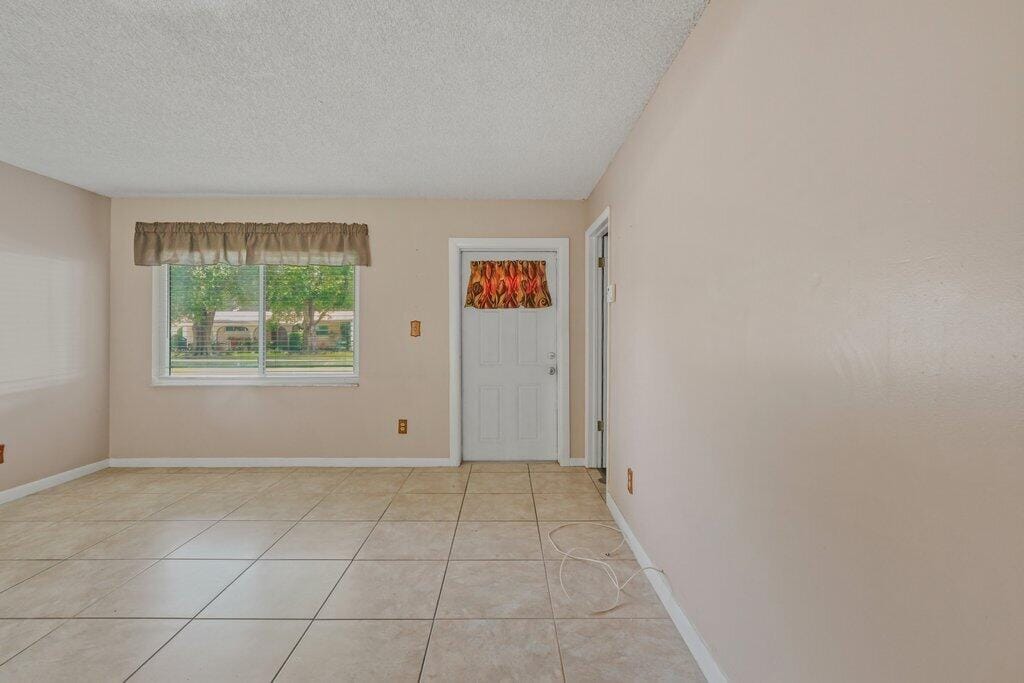 2907 Sherwood Lane, Fort Pierce, FL 34982 photo 13