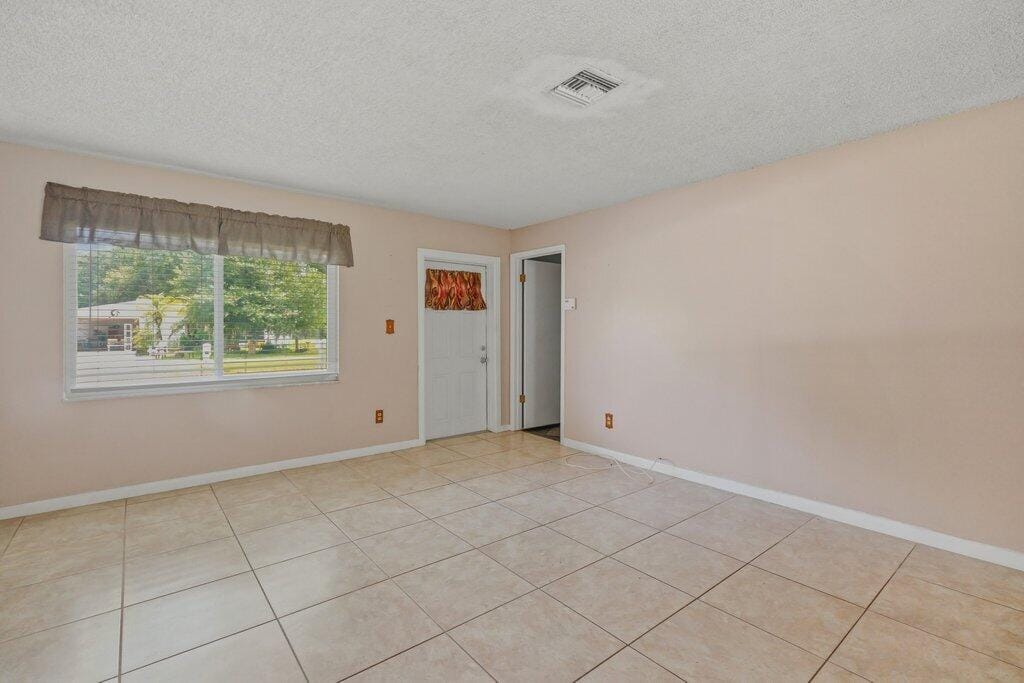 2907 Sherwood Lane, Fort Pierce, FL 34982 photo 16