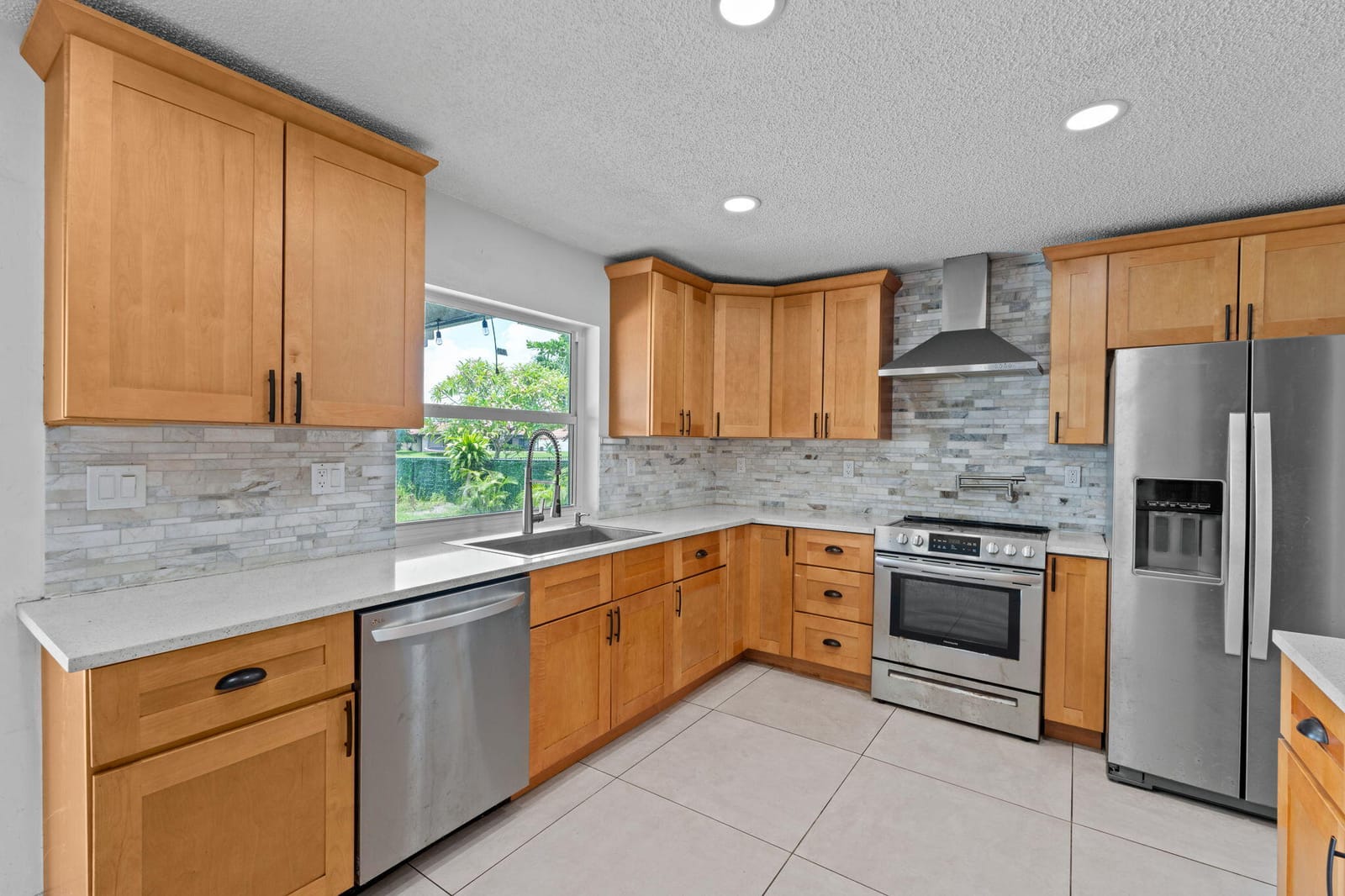 8560 NW 2nd Street, Coral Springs, FL 33071 photo 24