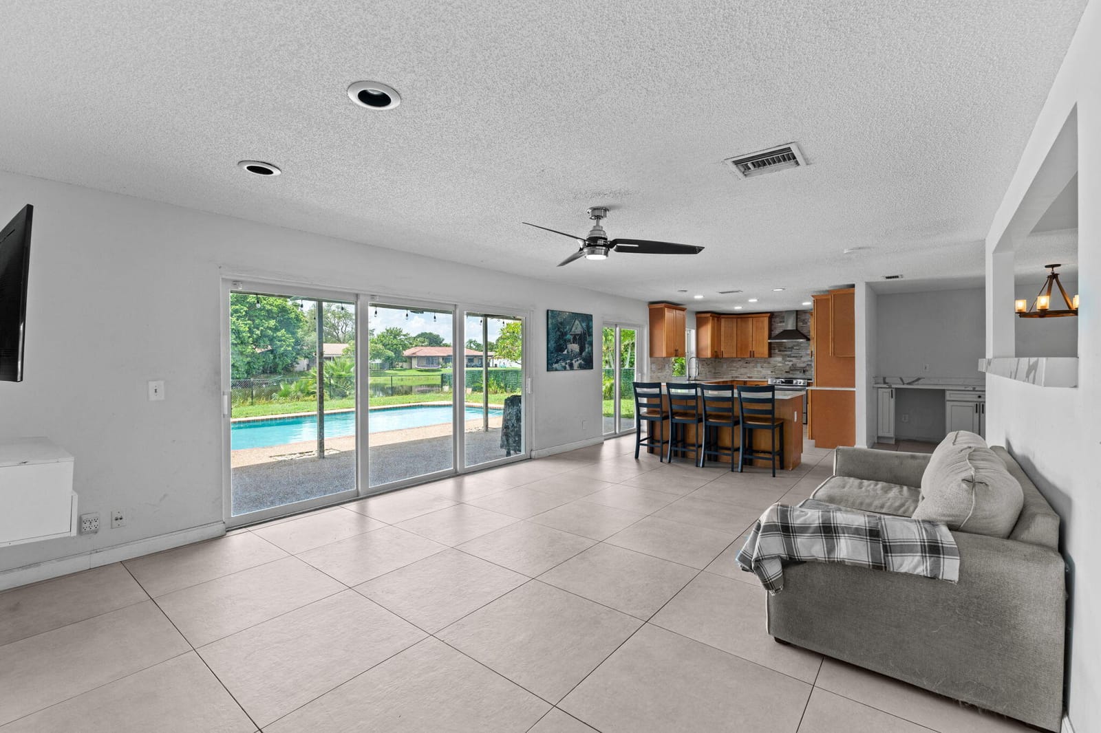 8560 NW 2nd Street, Coral Springs, FL 33071 photo 28