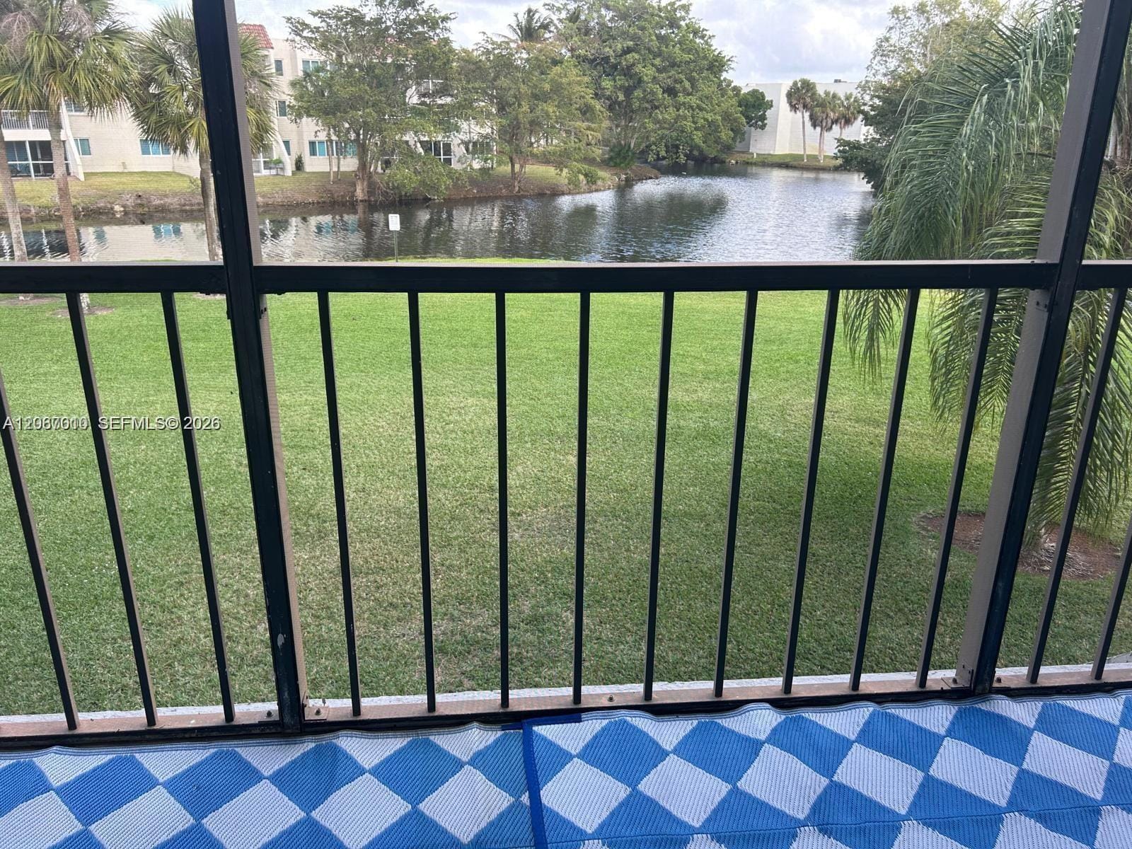 230 Lakeview Drive 209 — photo 3