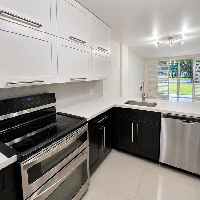 117 ROYAL PARK Drive 1H, Royal Park Condo, Oakland Park, FL