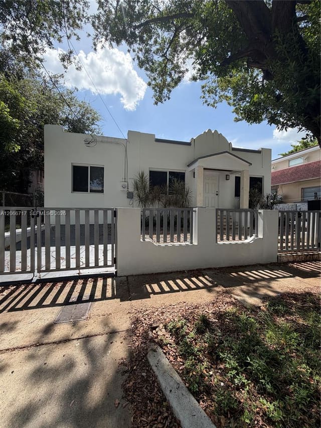 328 SW 15th Avenue -, Miami, FL 33135