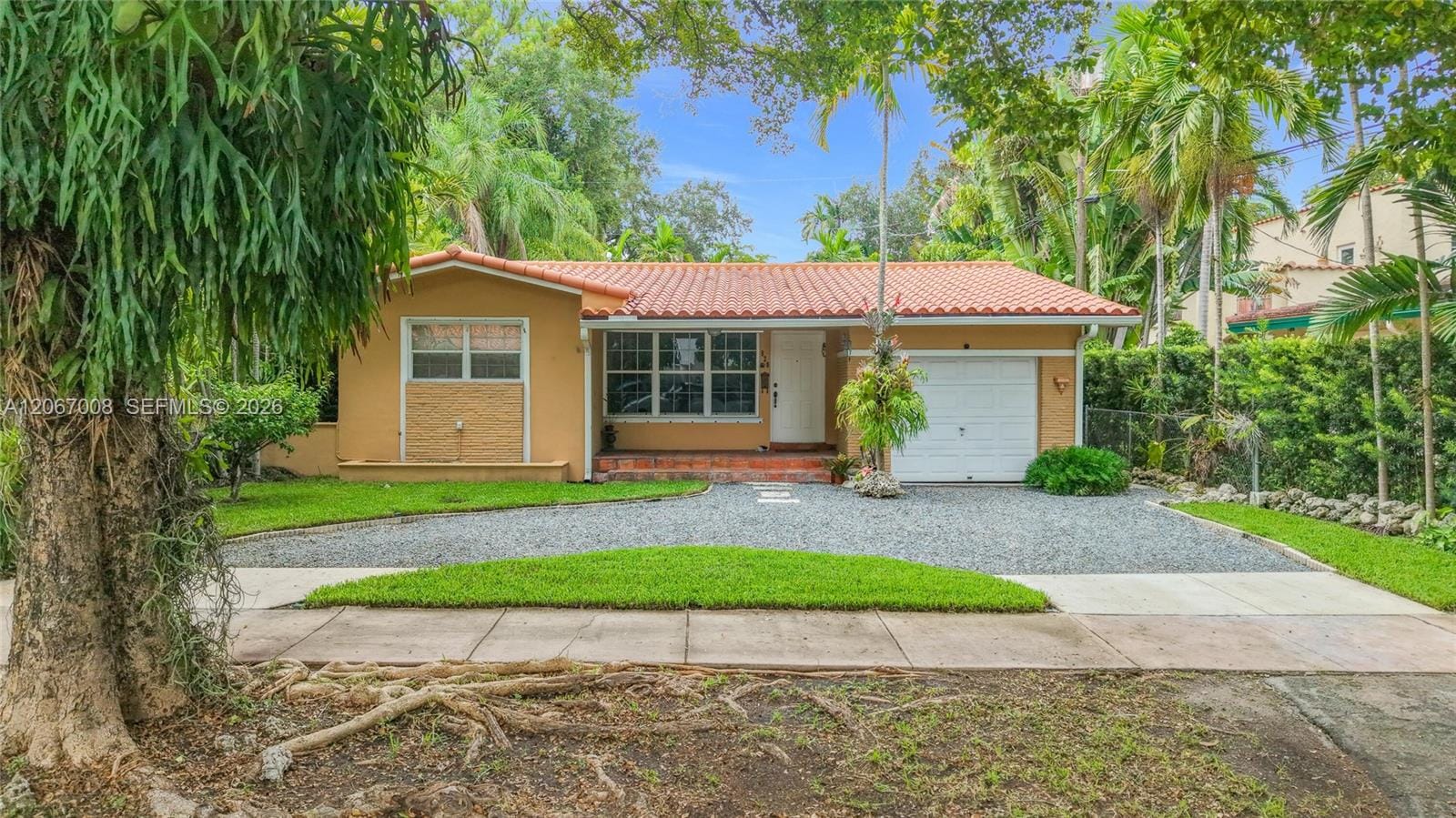 920 Messina Avenue — photo 2