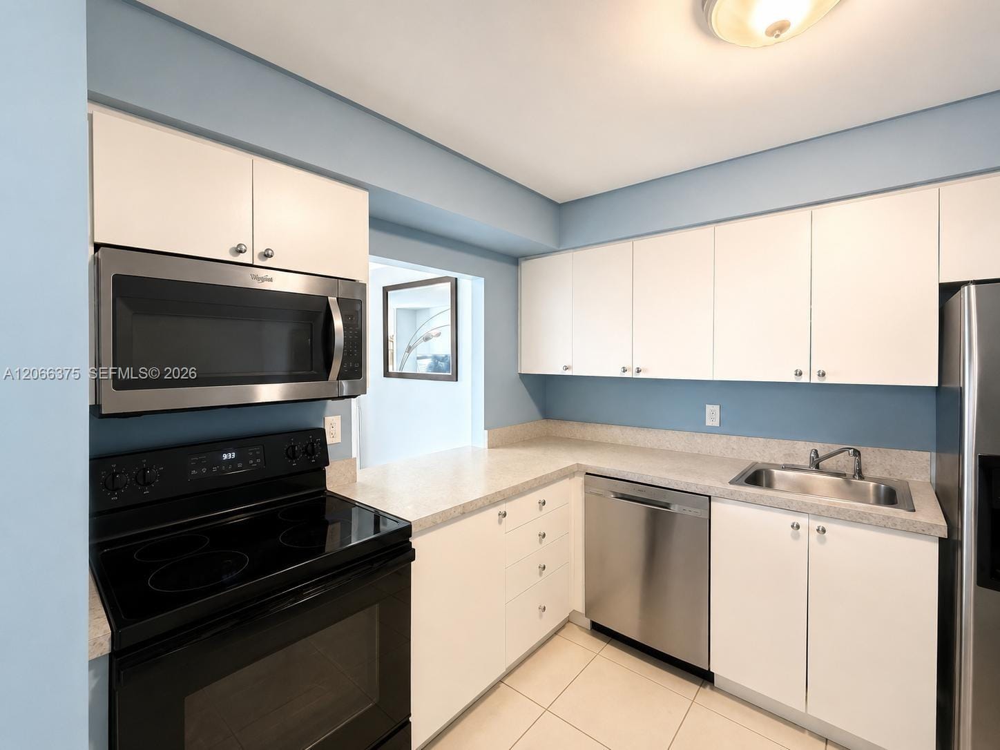 200 Leslie Drive 727 — photo 3