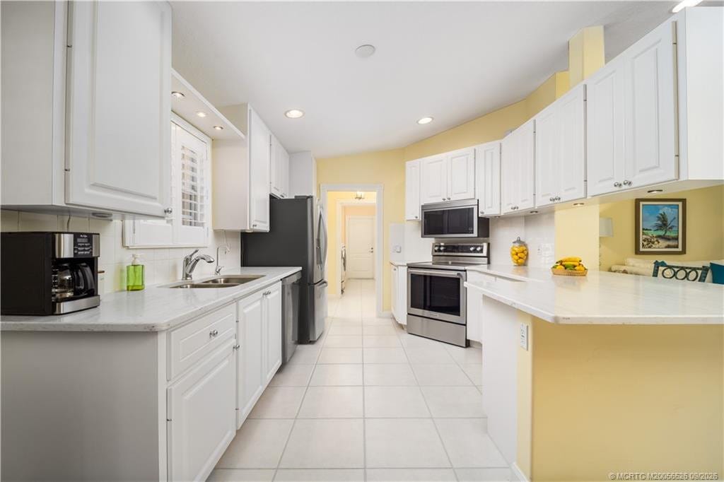 9043 SE Hawks Nest Court, Hobe Sound, FL 33455 photo 16