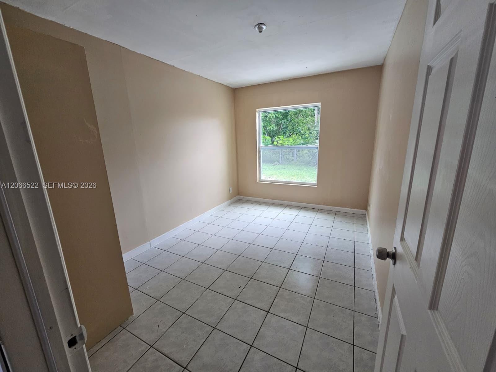 954 SW 74th Avenue — photo 5