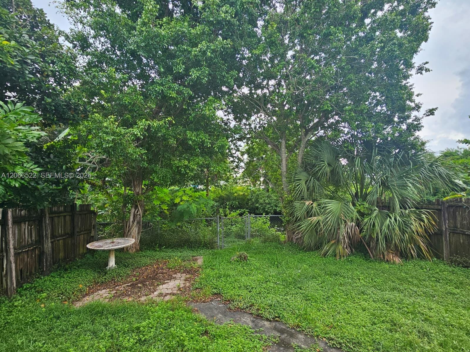 954 SW 74th Avenue, North Lauderdale, FL 33068 photo 16