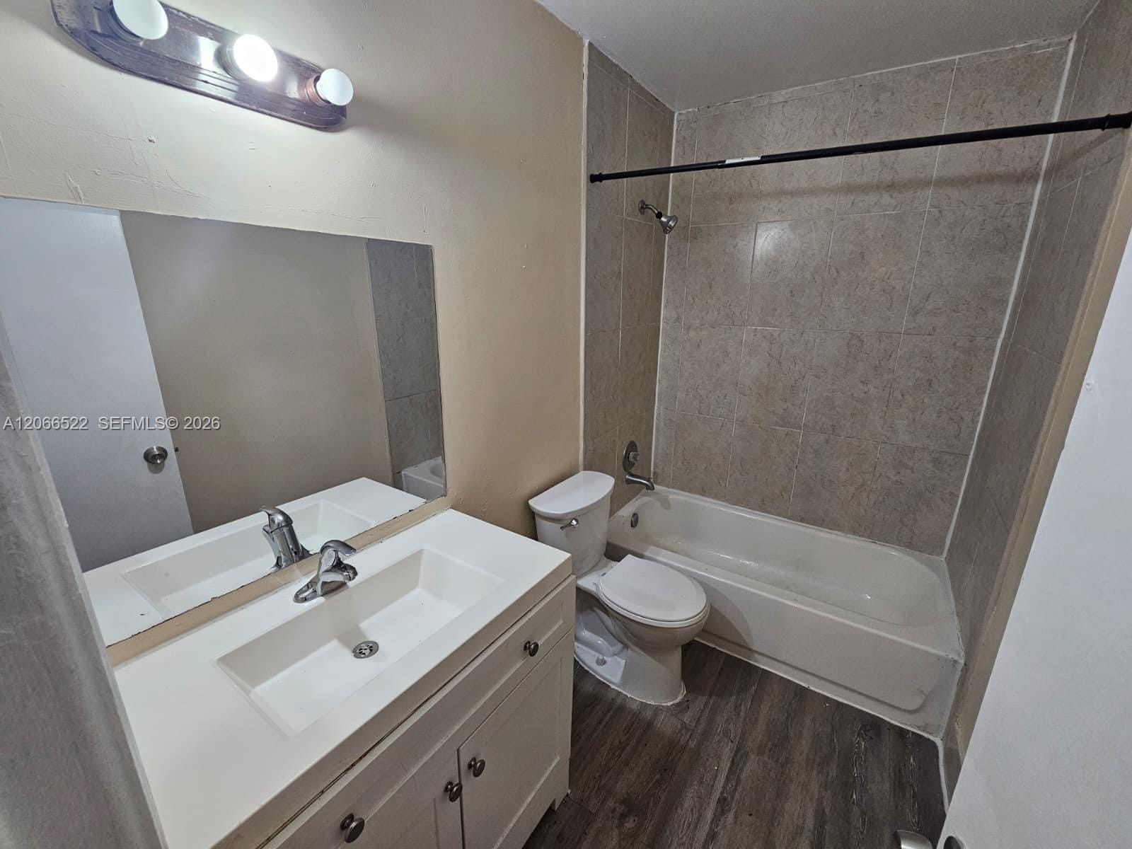 954 SW 74th Avenue — photo 4