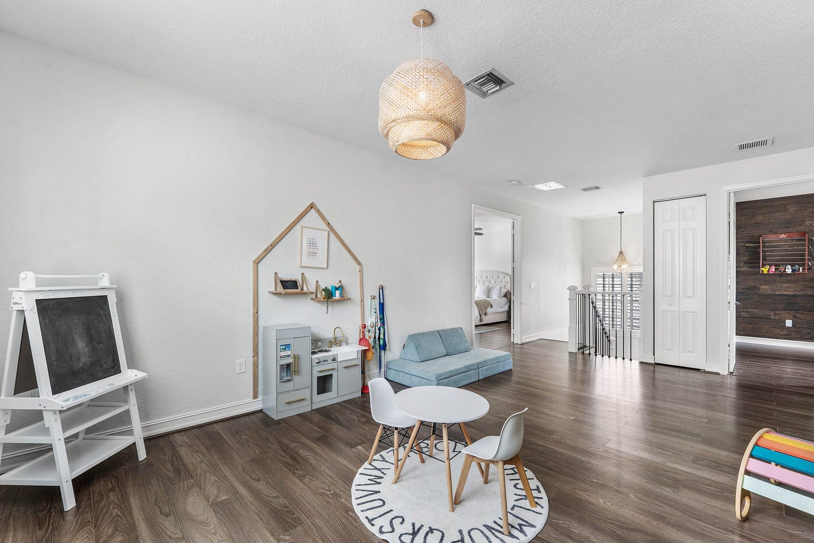 8421 CALABRIA LAKES Drive — photo 12
