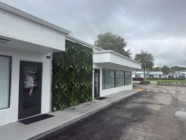 3196 N FEDERAL Highway, Boca Raton, FL 33431