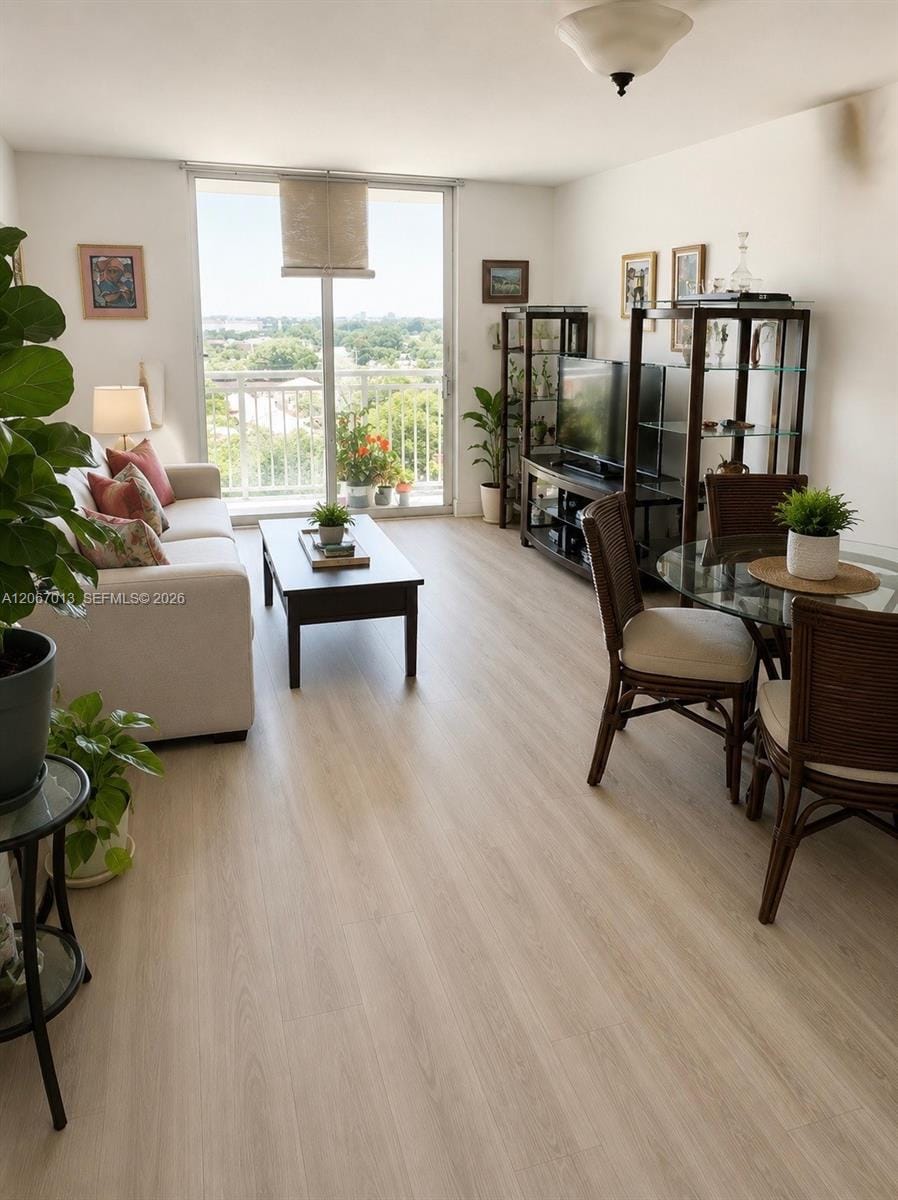 3000 Coral Way 806 — photo 5