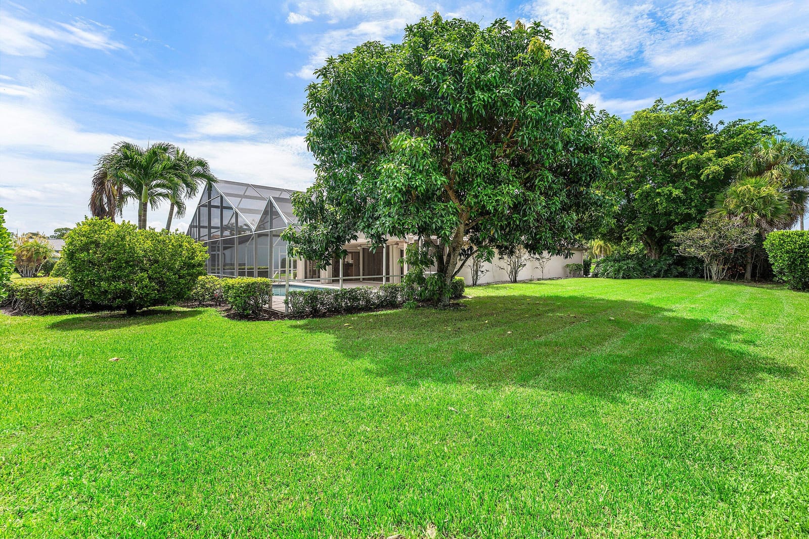10991 HIGHLAND Circle — photo 4