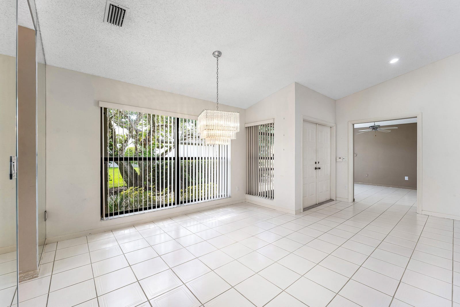 10991 HIGHLAND Circle — photo 9