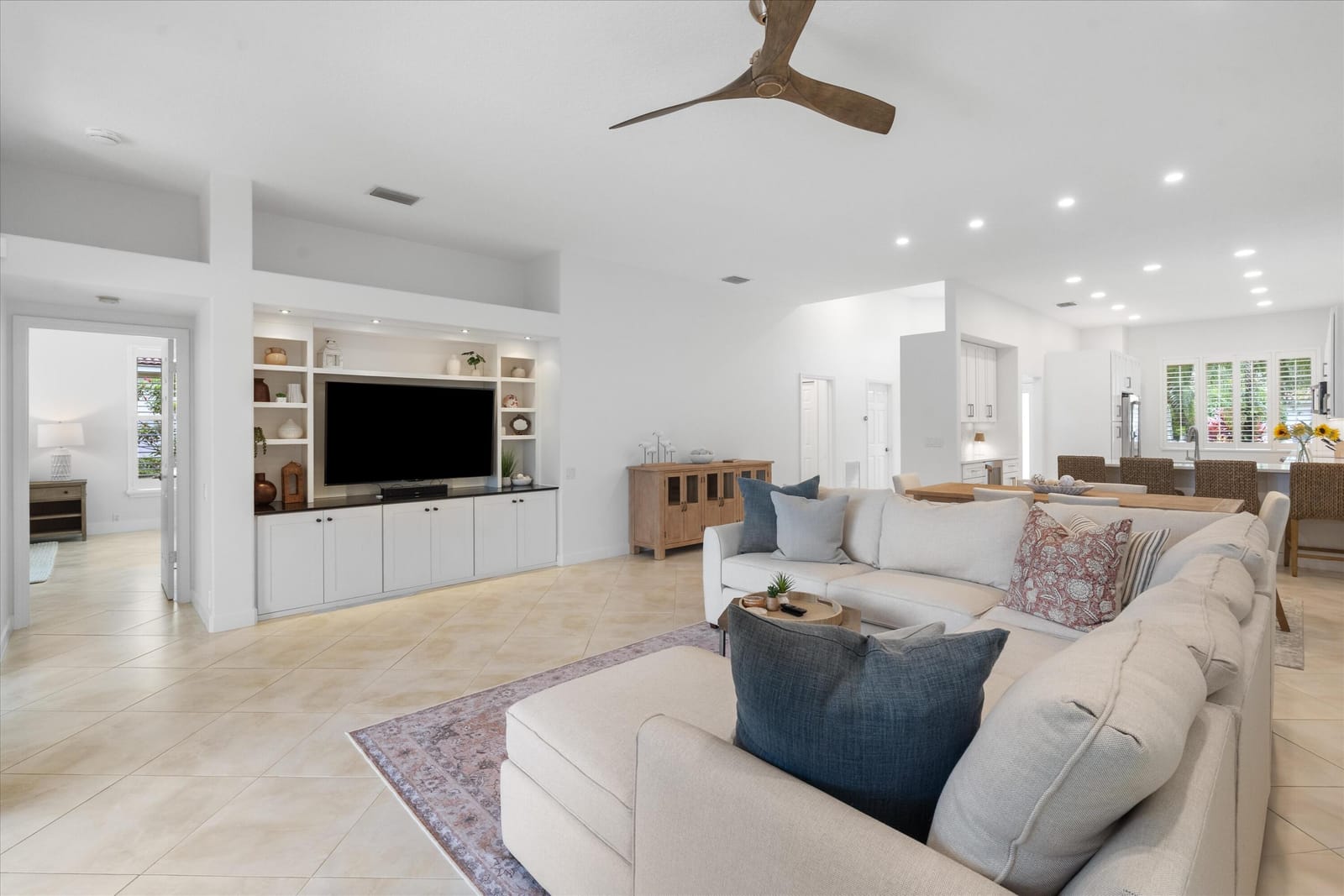 8170 Bob-O-Link Drive — photo 3