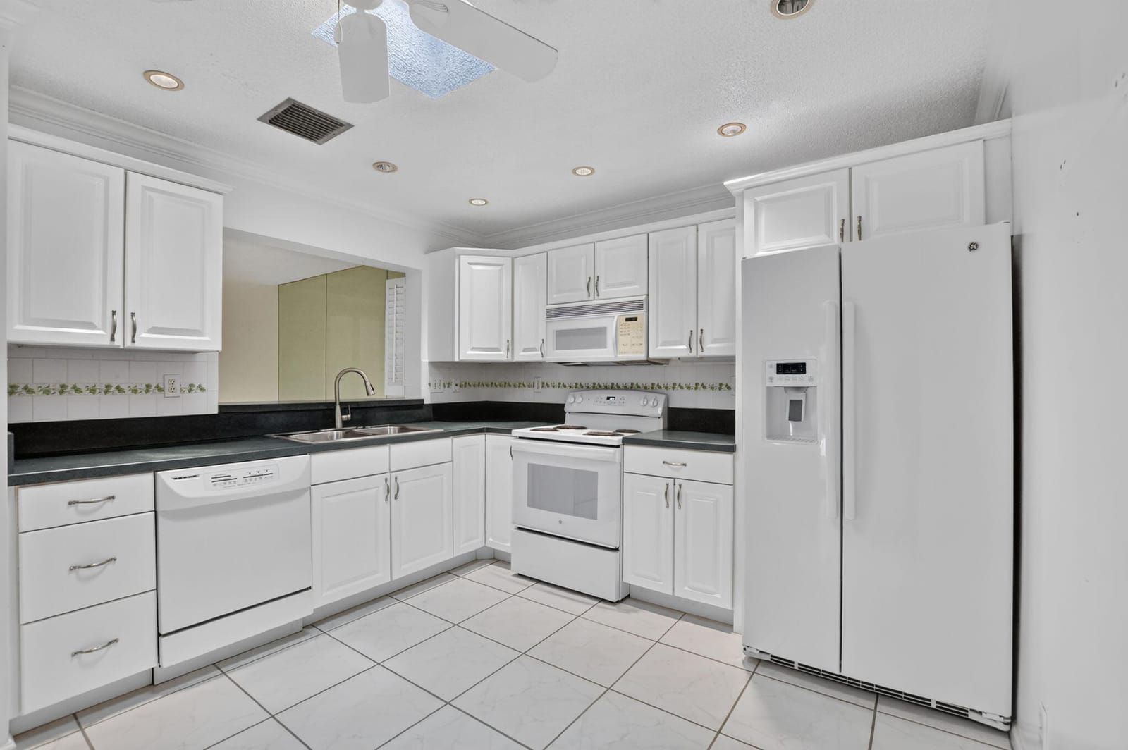 21718 San Simeon Circle, Boca Raton, FL 33433 photo 12