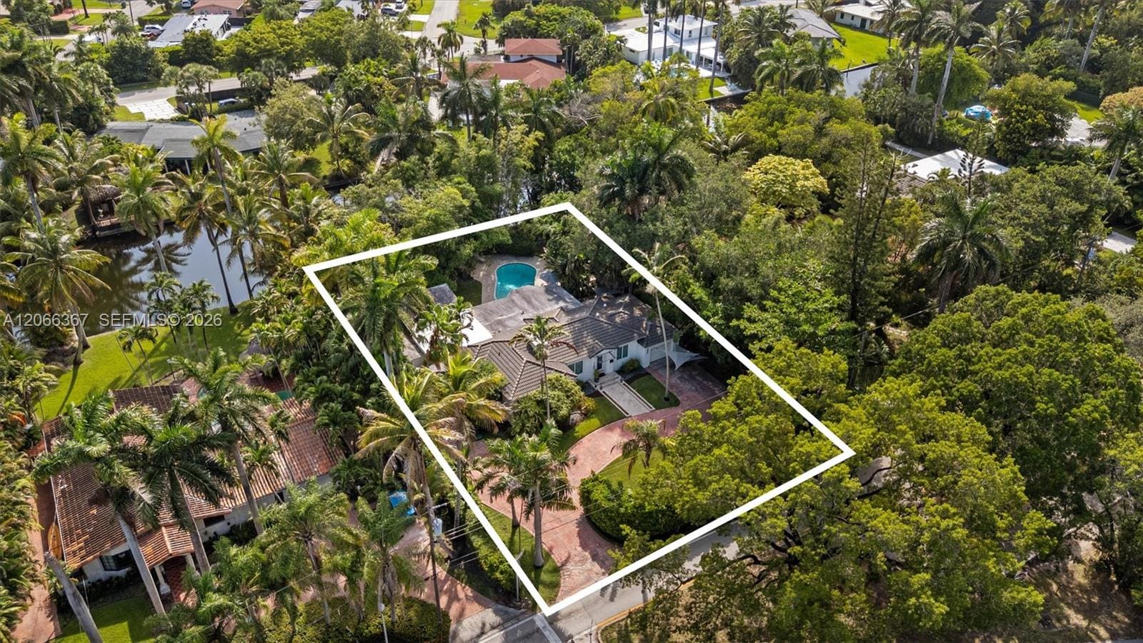 11400 Griffing Boulevard — photo 4