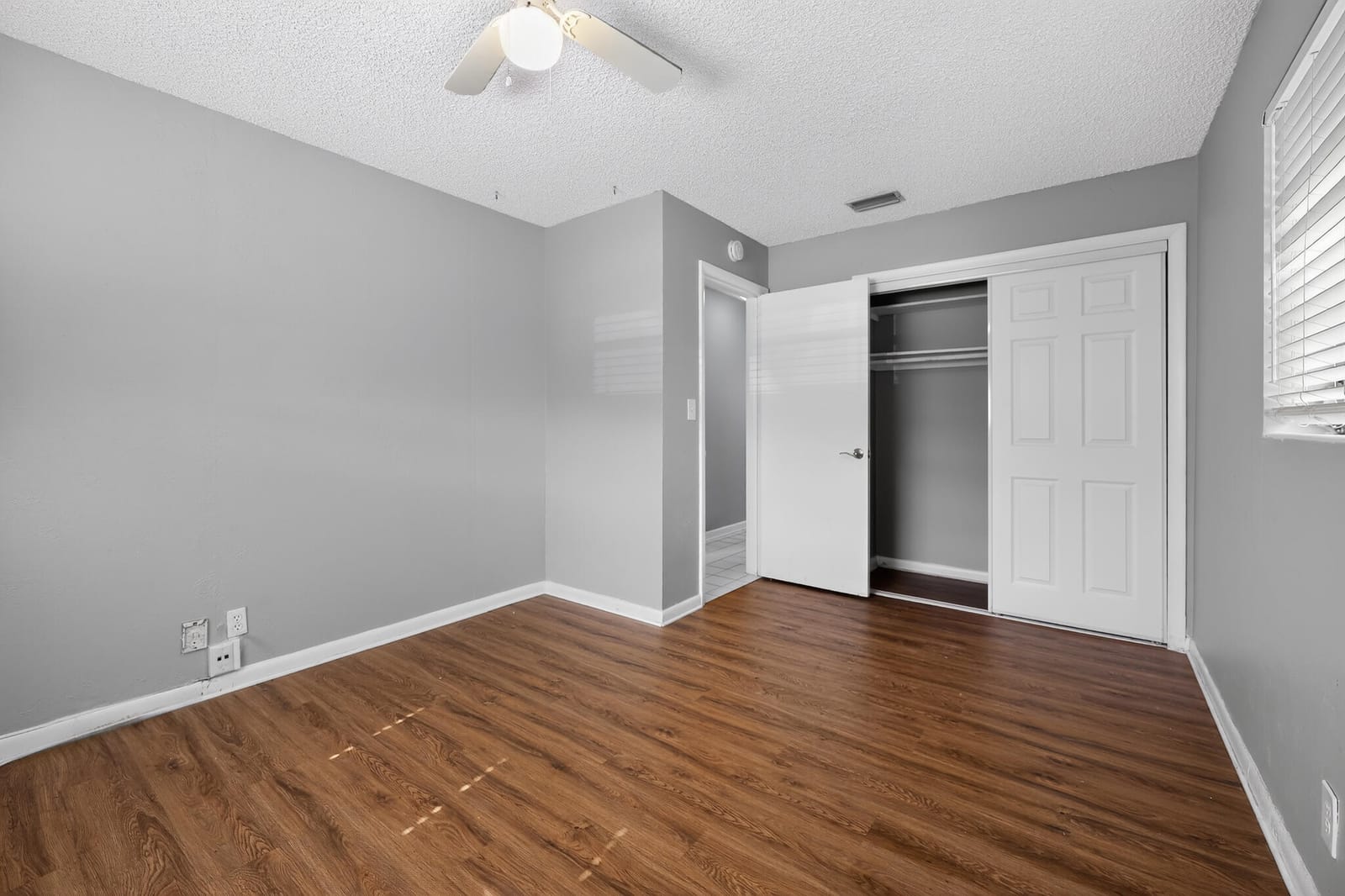 414 FORESTERIA Drive, Lake Park, FL 33403 photo 16