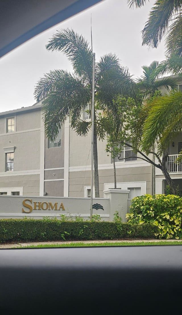 1110 E Shoma Drive E 423, Royal Palm Beach, FL 33414