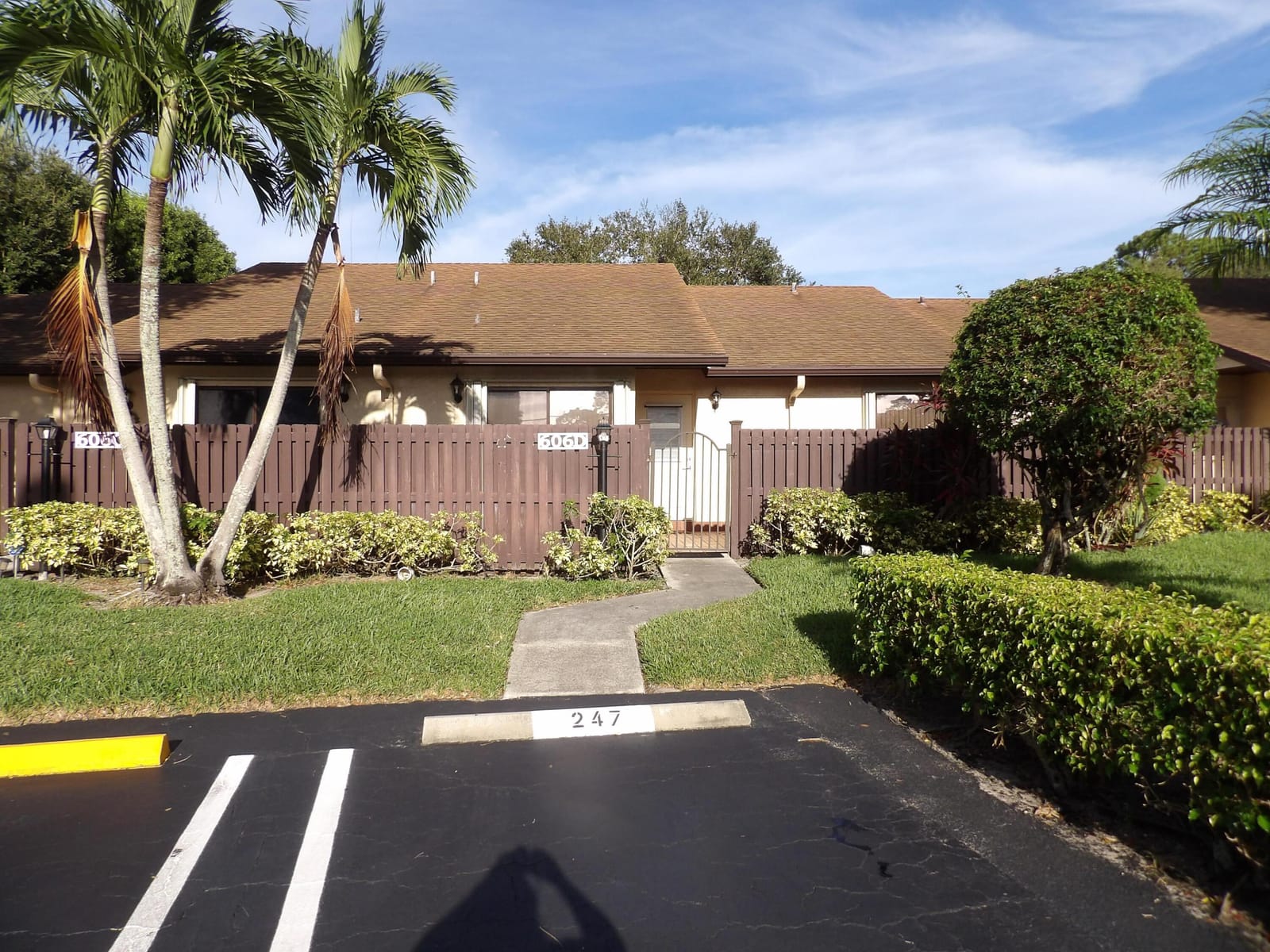 606 Sea Pine Way D — photo 4