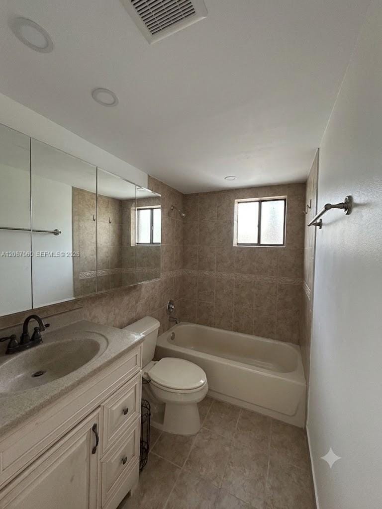 8065 SW 107th Avenue 201 — photo 7