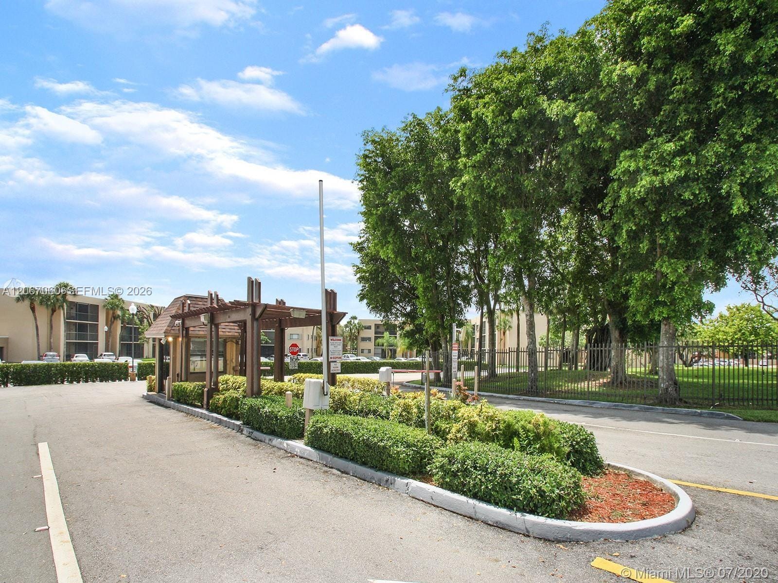 8065 SW 107th Avenue 201 — photo 10