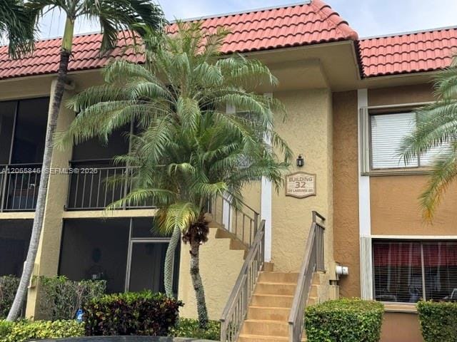 301 Lakeview Drive 102 — photo 4