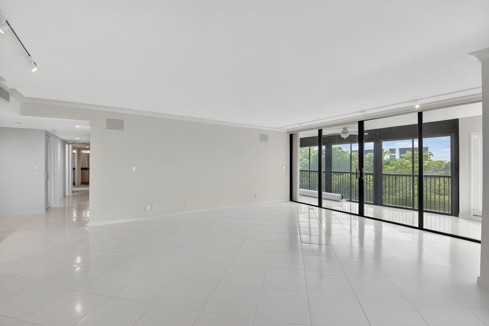 20090 Boca West Drive Apt 361 — photo 10