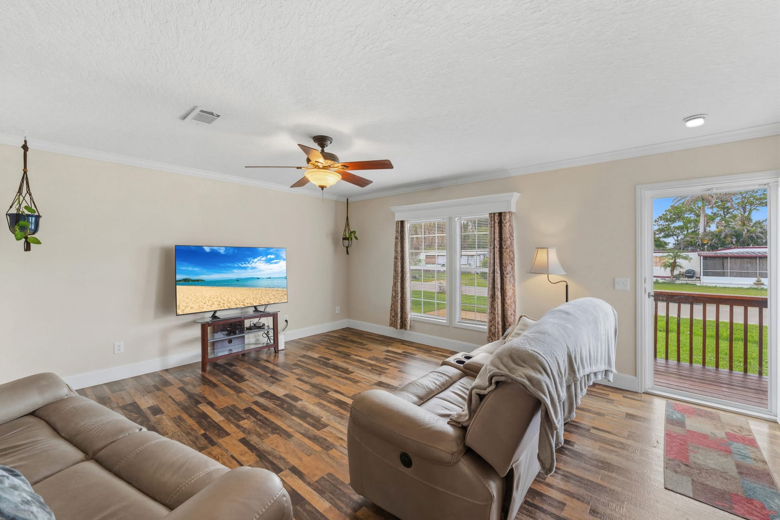 2802 SE JANET Street — photo 2