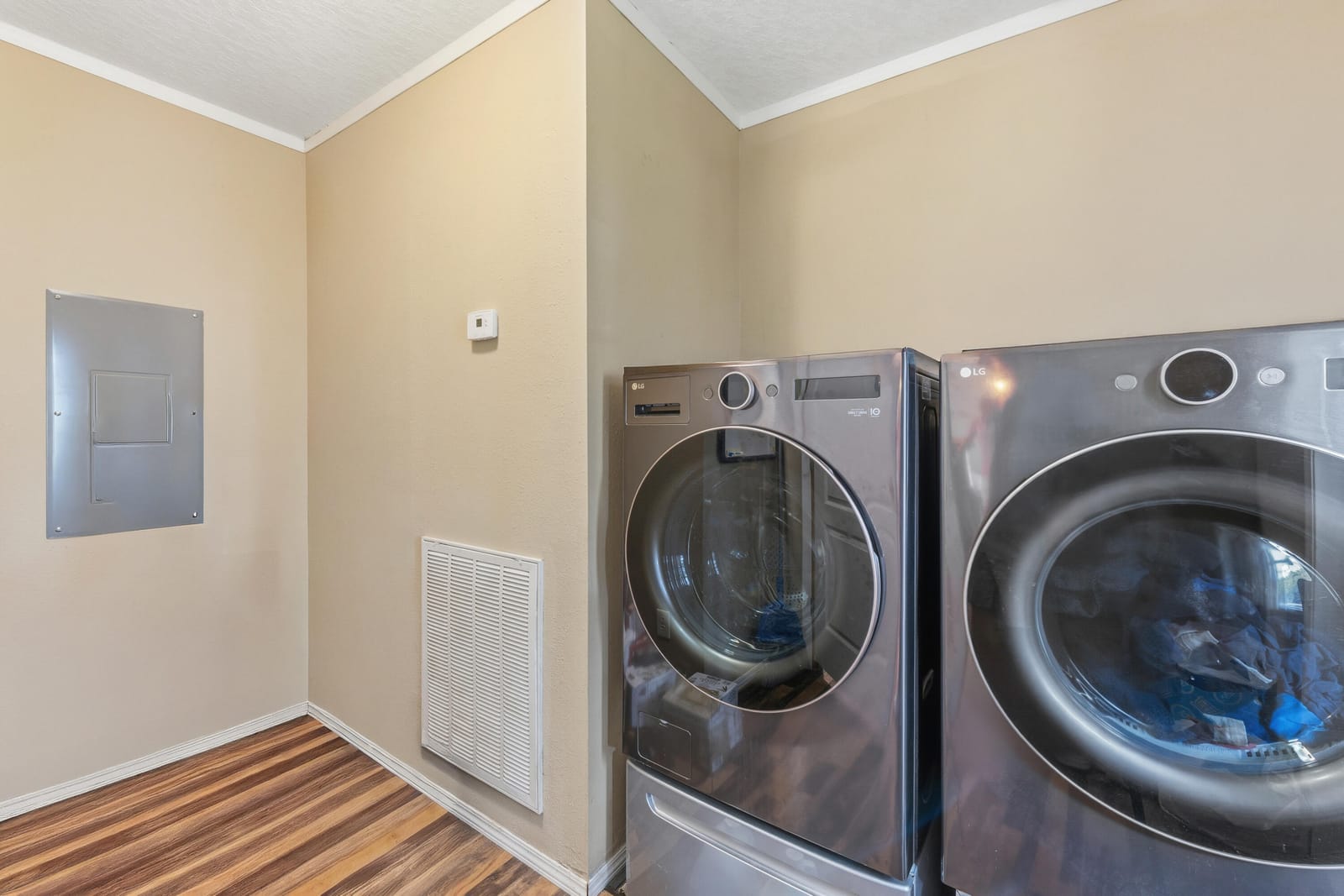 2802 SE JANET Street — photo 12