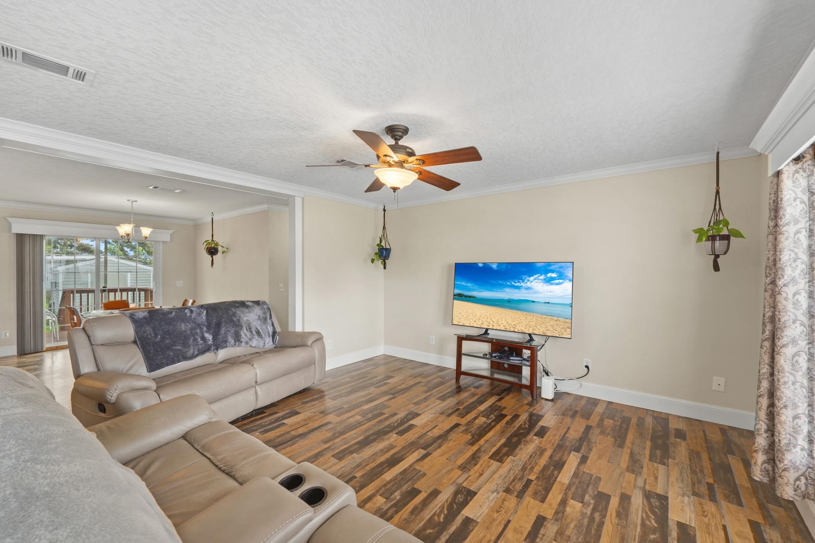2802 SE JANET Street — photo 3