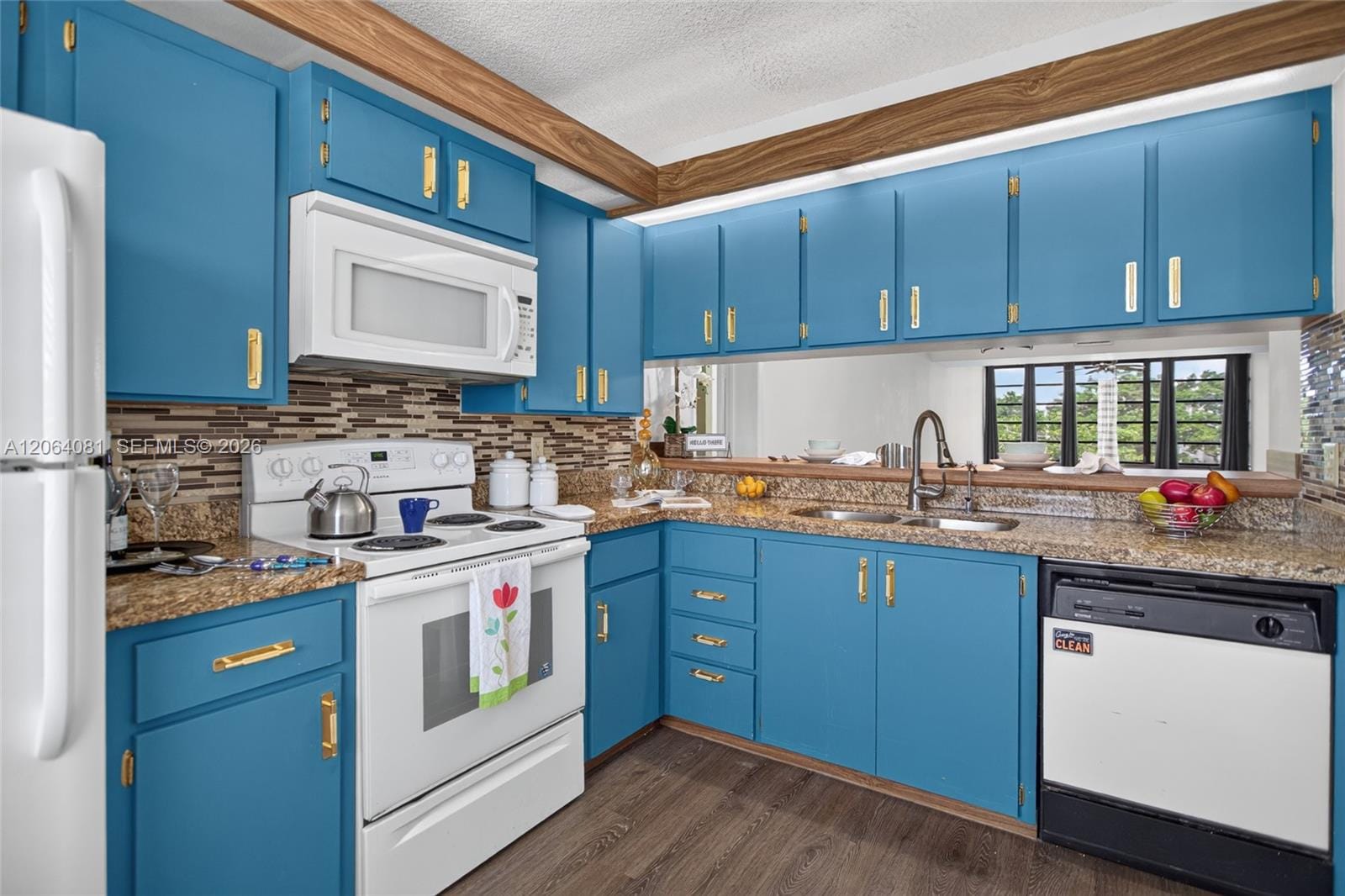 1713 Whitehall Drive 306 — photo 4