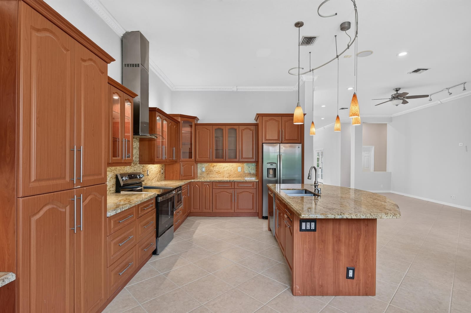 1169 Peregrine Way — photo 8