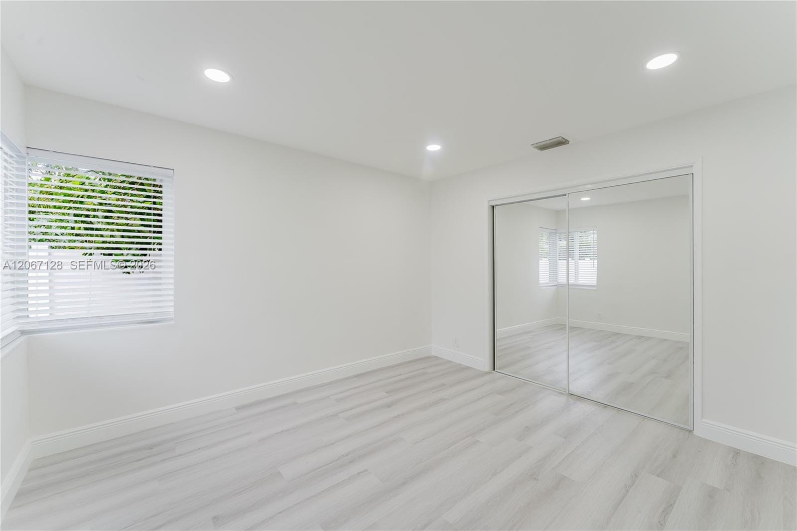 481 NE 51st Street, Oakland Park, FL 33334 photo 15