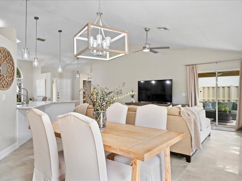 237 MOCCASIN Trail W — photo 7
