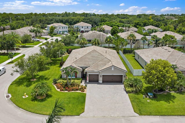 2480 SW BERRY PARK Circle, sold in ZIP 34990, Palm City, FL