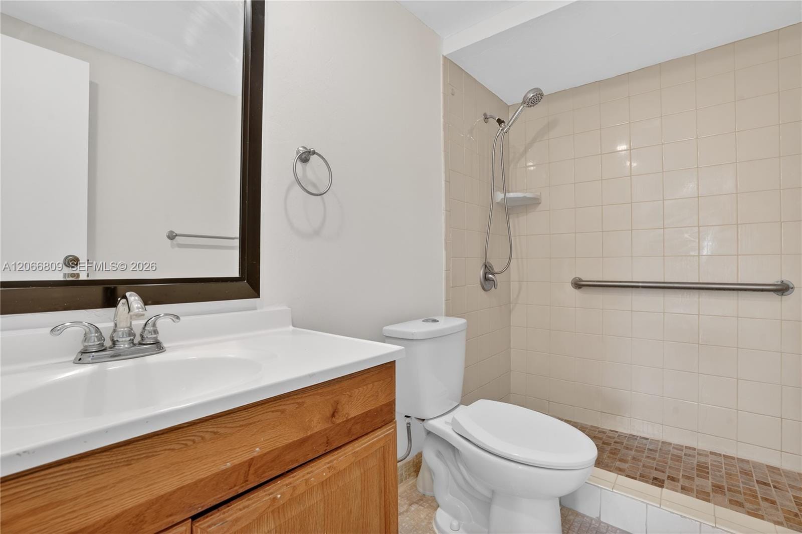 2821 Somerset Drive 317 — photo 12