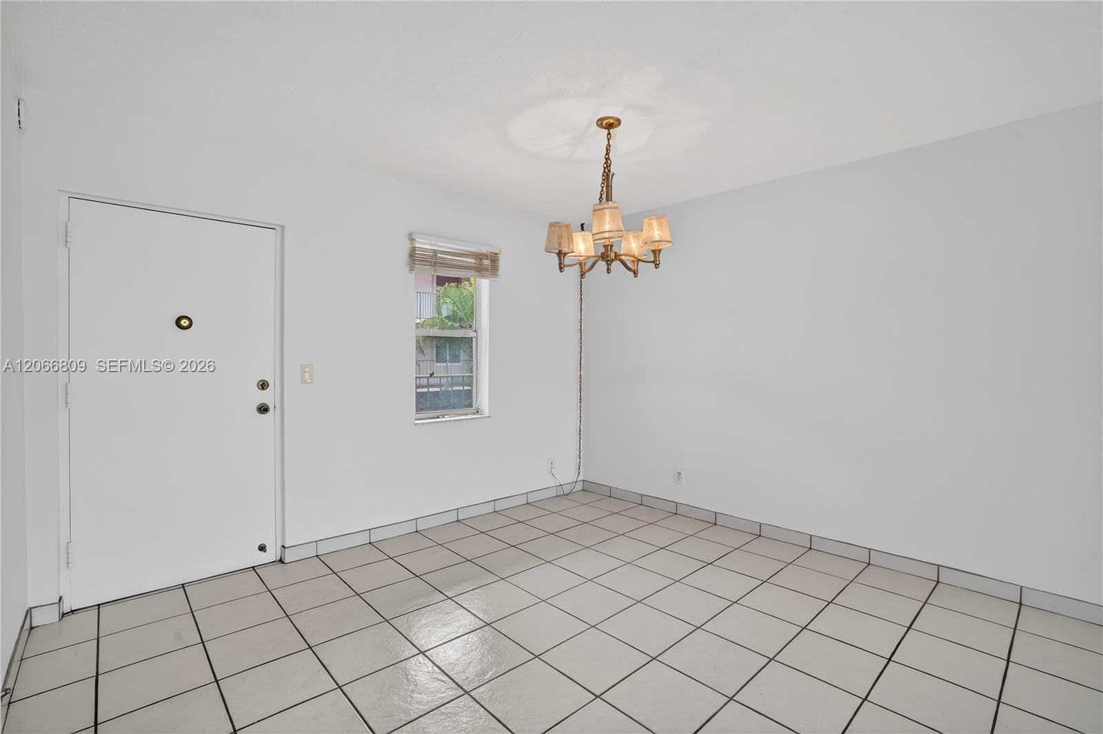 2821 Somerset Drive 317 — photo 4