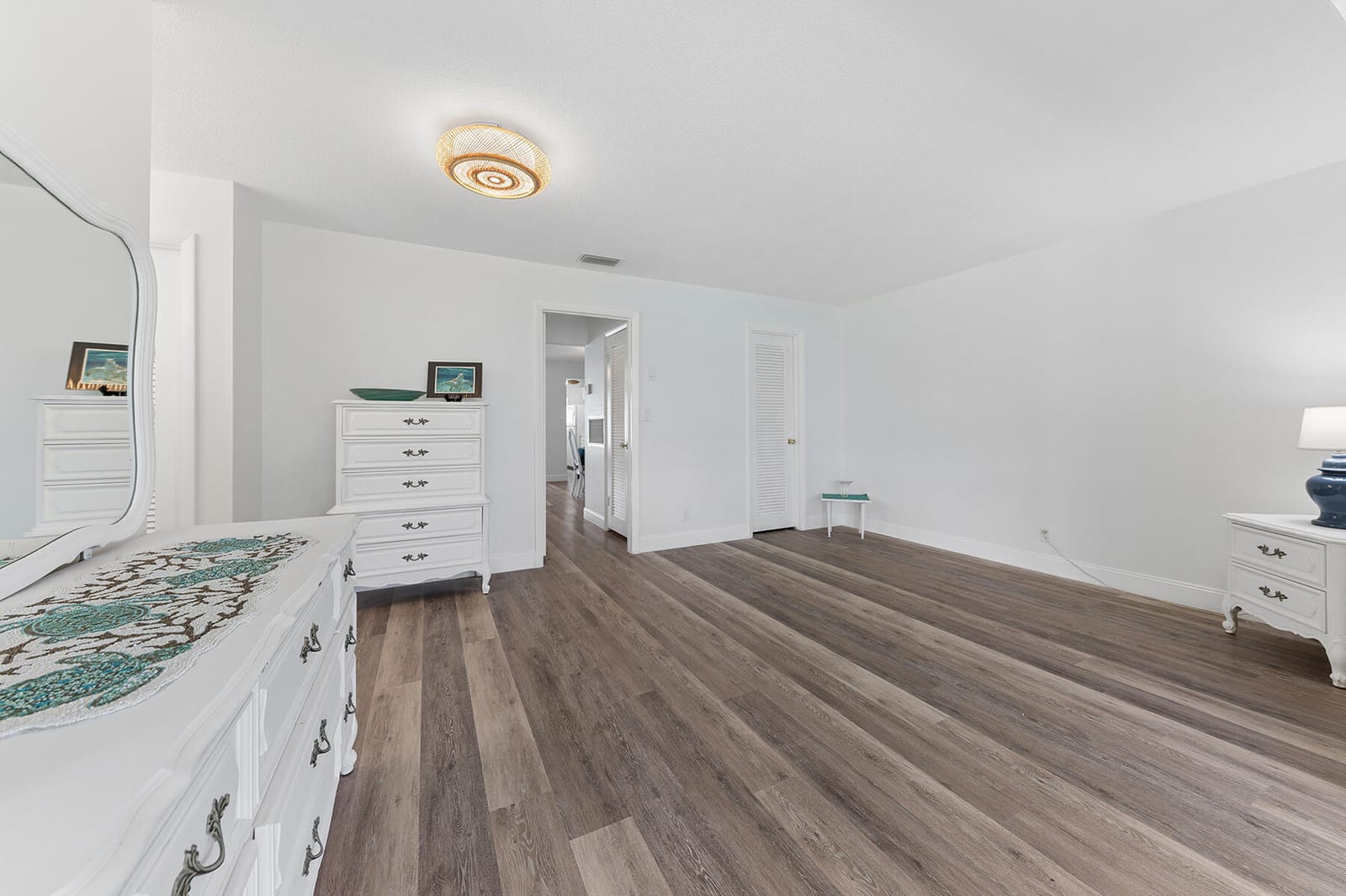 255 High Point Court C — photo 4