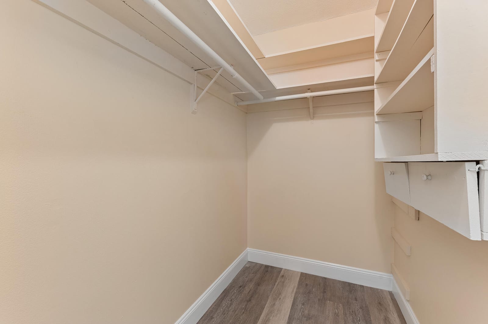 255 High Point Court C — photo 7
