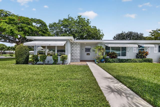 235 E HIGH POINT Court E A, sold in High Point Of Delray Beach Condo Sec Ii, Delray Beach, FL