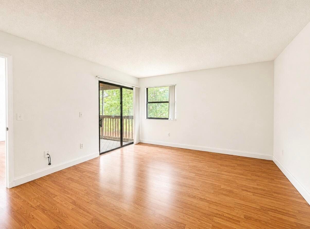 206 Lakeview Drive E — photo 6