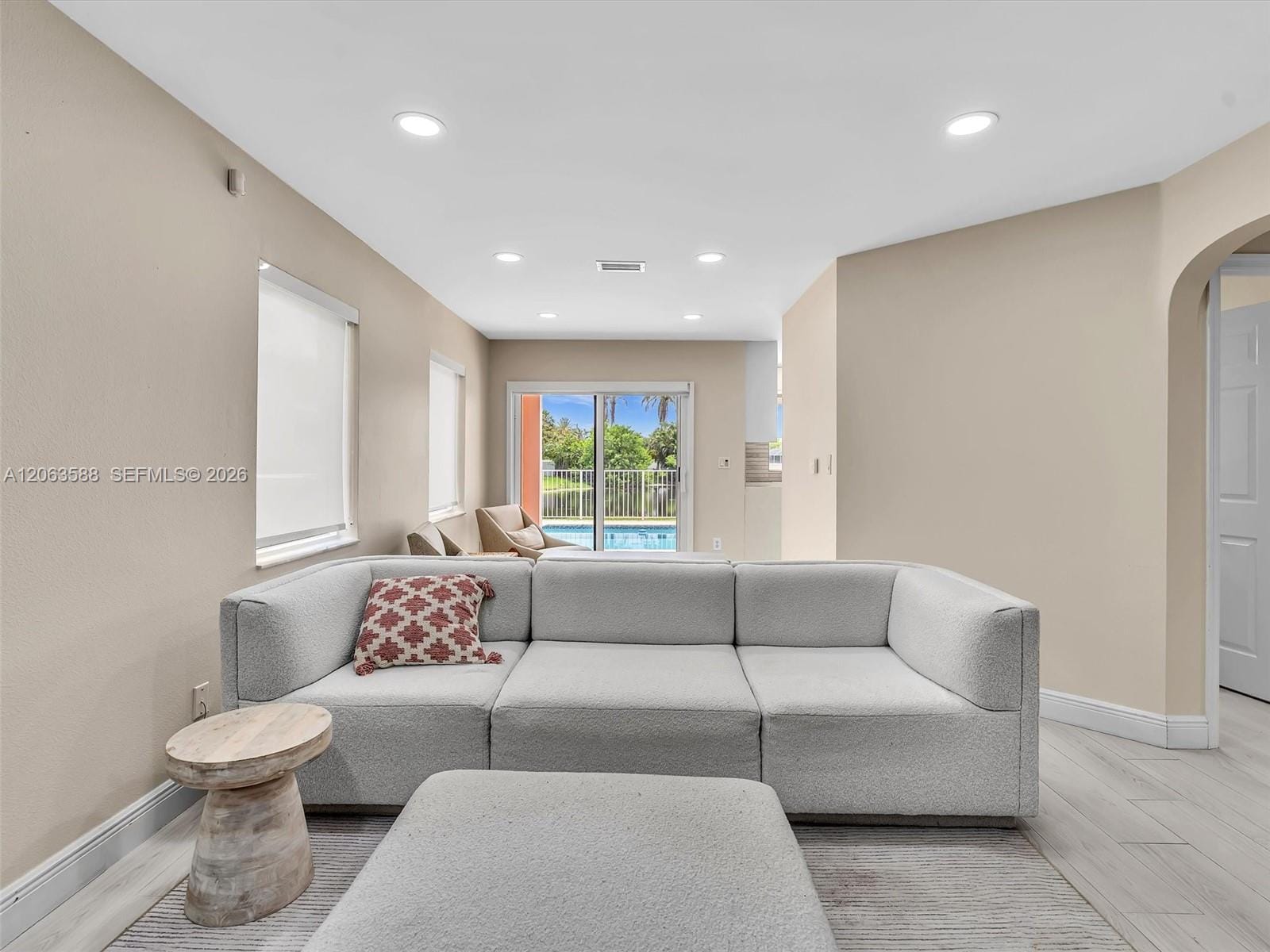1385 NW 192nd Terrace, Pembroke Pines, FL 33029 photo 18