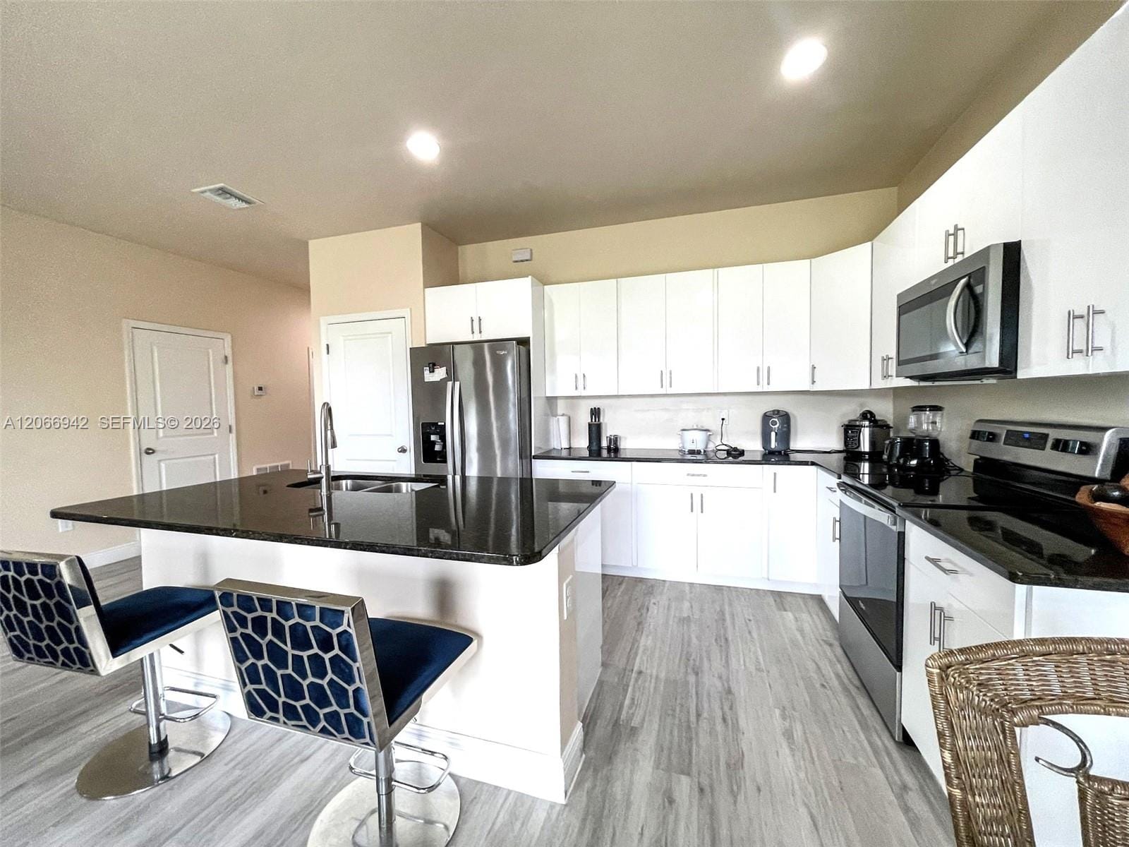 2013 Odessa Circle, LaBelle, FL 33935 photo 14